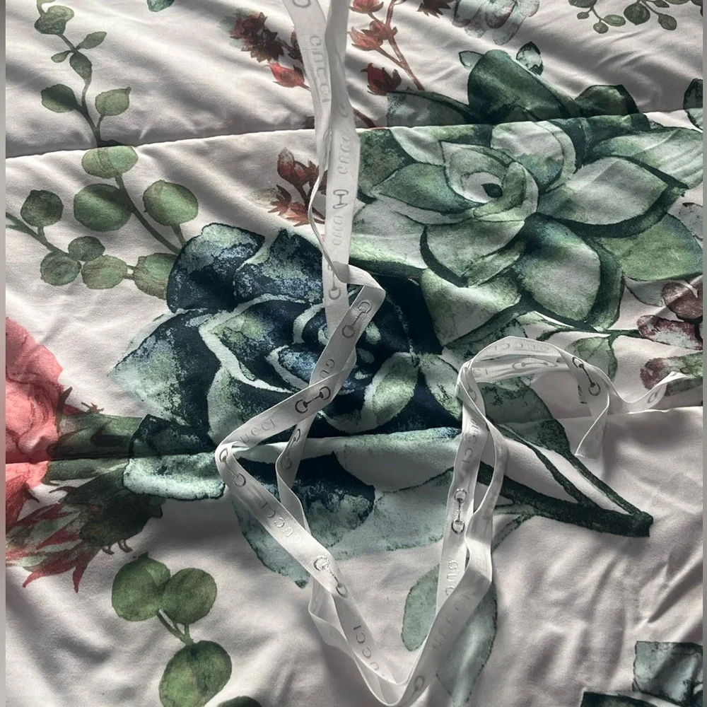Gucci White Cotton Ribbon Silver Horsebit Logo Gift Wrap Hair Accessory DIY
